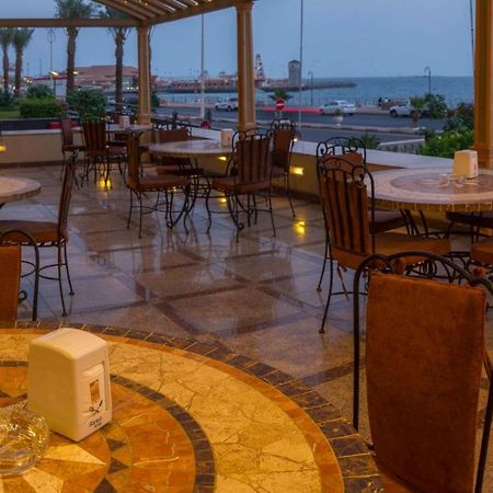 Hotel Al Borg Al Watheer Dschāzān Exterior foto