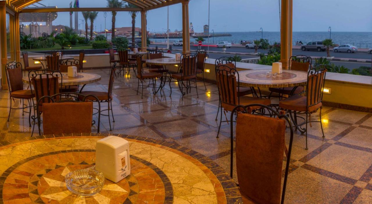 Hotel Al Borg Al Watheer Dschāzān Exterior foto